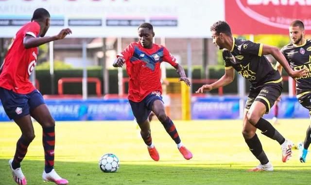 九游游戏中心-大连瞄准左边锋？毛伟杰离主力更近 4将有伤 踢俄超队少输当赢