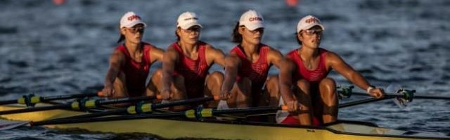 女子四人双桨夺金 默契与努力造世界最好成绩